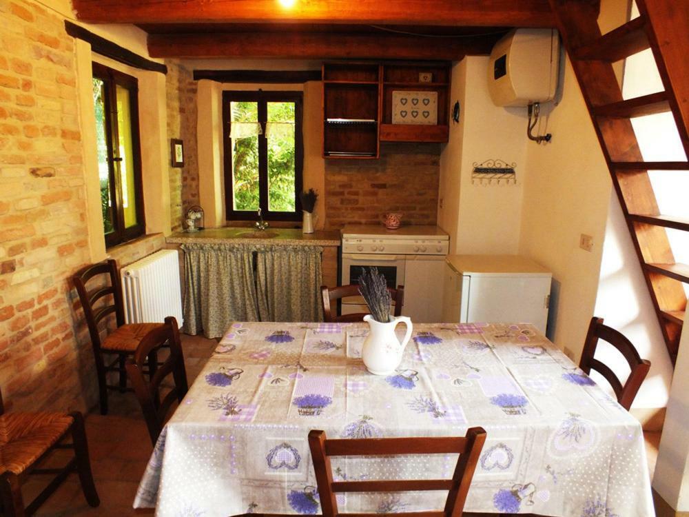 Agriturismo La Casa Della Lavanda - Il Casale Monte San Vito Buitenkant foto